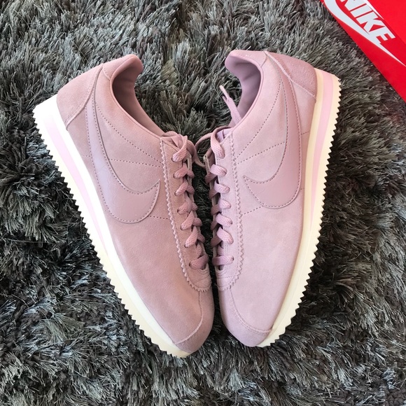 new nike cortez suede sneakers - Picture 4 of 8